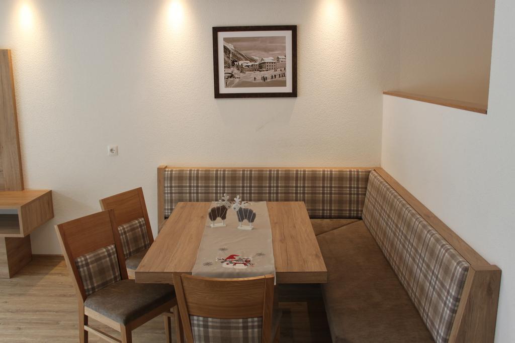 Apart Viva Ischgl Phòng bức ảnh